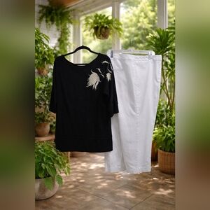 Zac & Rachel Woman White Capris: 18W & Silvergate Top: L | 2pc Set